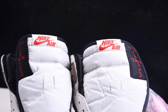 'TRAVIS HIGH CD4487-100 JORDAN TS - OG 1 SCOTT' AIR 2.0 SP 0824